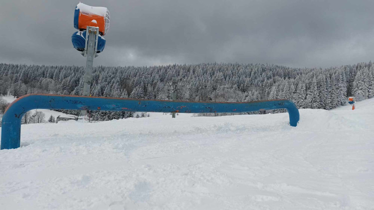 FOTOGALERIE: Snowpark na Paprsku má nové bezpečné překážky