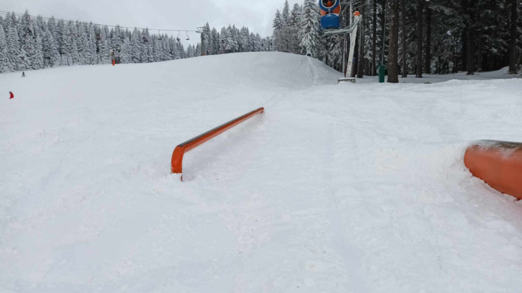 FOTOGALERIE: Snowpark na Paprsku má nové bezpečné překážky