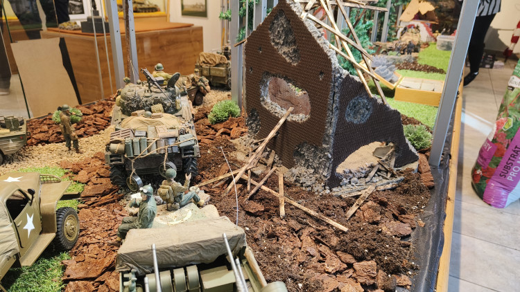 FOTOGALERIE: Výstava modelů vojenské techniky, Dům historie Přešticka