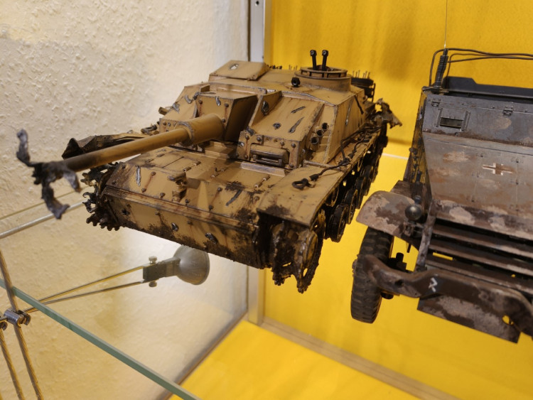 FOTOGALERIE: Výstava modelů vojenské techniky, Dům historie Přešticka