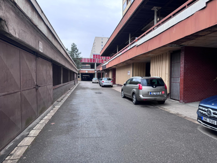 GALERIE: Benešova třída v Hradci Králové (2025)