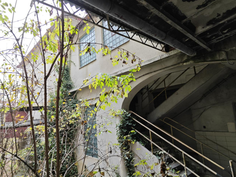 FOTOGALERIE: Objekt bývalé textilní továrny v Domažlicích