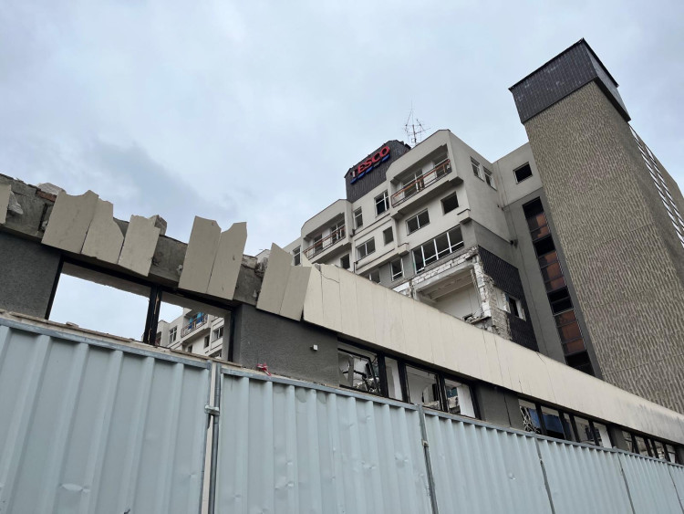 FOTOFALERIE: Bývalý Prior mizí Brňanům před očima. Podívejte se, jak postoupila demolice