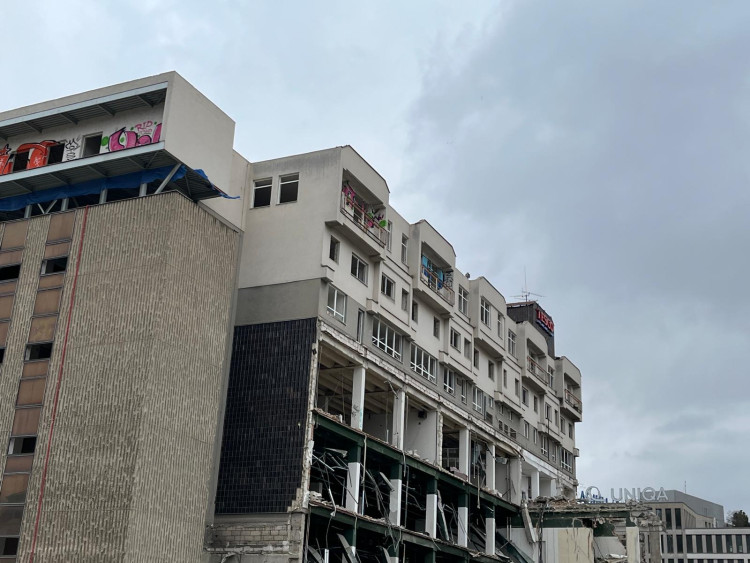 FOTOFALERIE: Bývalý Prior mizí Brňanům před očima. Podívejte se, jak postoupila demolice