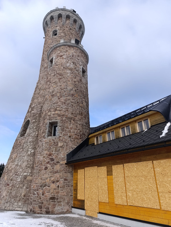 FOTOGALERIE: Krásné výhledy, tajemná rozhledna, borůvkové knedlíky