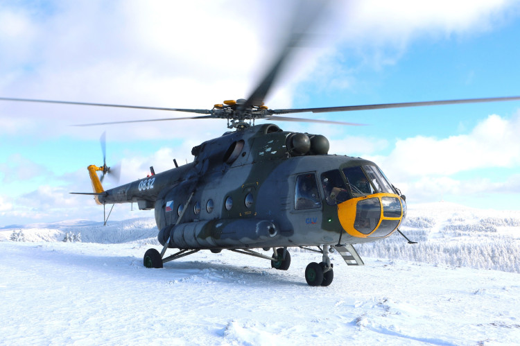 FOTOGALERIE: Do Přerova přiletěly vrtulníky, bude zde výcvik