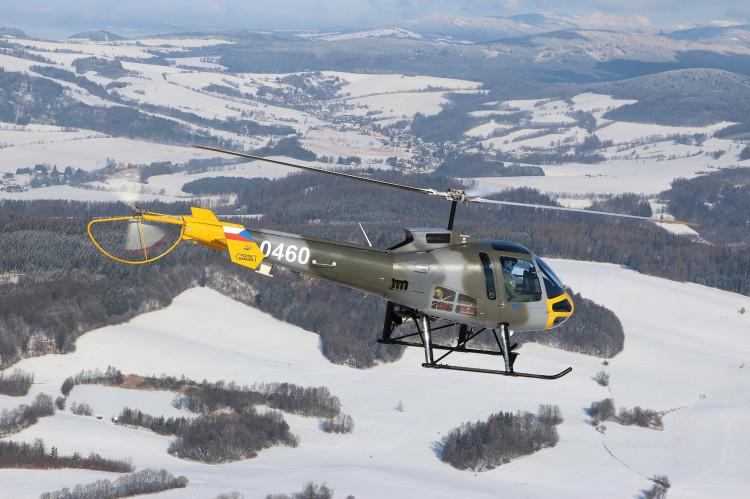 FOTOGALERIE: Do Přerova přiletěly vrtulníky, bude zde výcvik