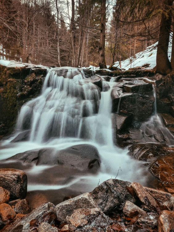 FOTOGALERIE: Poniklý a Borový vodopád v Jeseníkách. Seznamte se