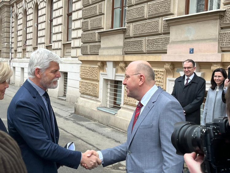 FOTOGALERIE: Prezident Petr Pavel přijel do Brna. Navštívil Veterinární univerzitu a magistrát