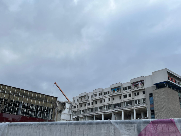 FOTOGALERIE: Bývalý brněnský Prior mizí před očima. Podívejte se, jak postoupila demolice