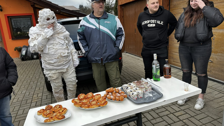 FOTOGALERIE: Masopust ve Skelné Huti 2025