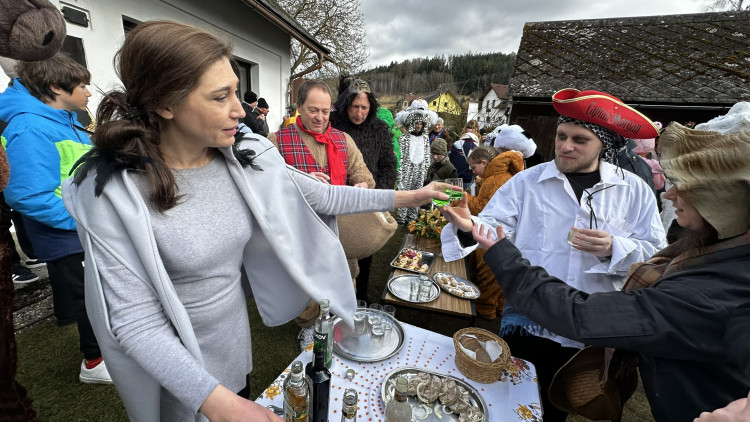 FOTOGALERIE: Masopust ve Skelné Huti 2025