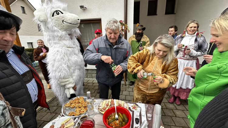 FOTOGALERIE: Masopust ve Skelné Huti 2025