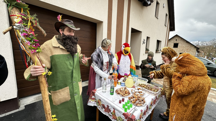 FOTOGALERIE: Masopust ve Skelné Huti 2025