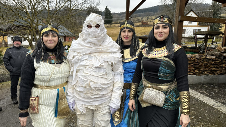 FOTOGALERIE: Masopust ve Skelné Huti 2025