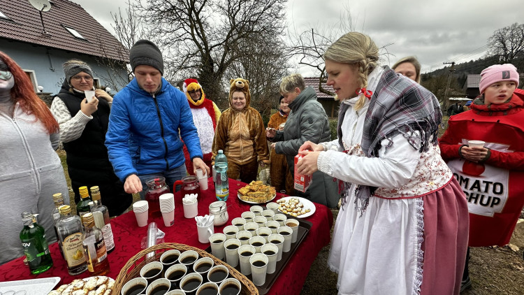 FOTOGALERIE: Masopust ve Skelné Huti 2025