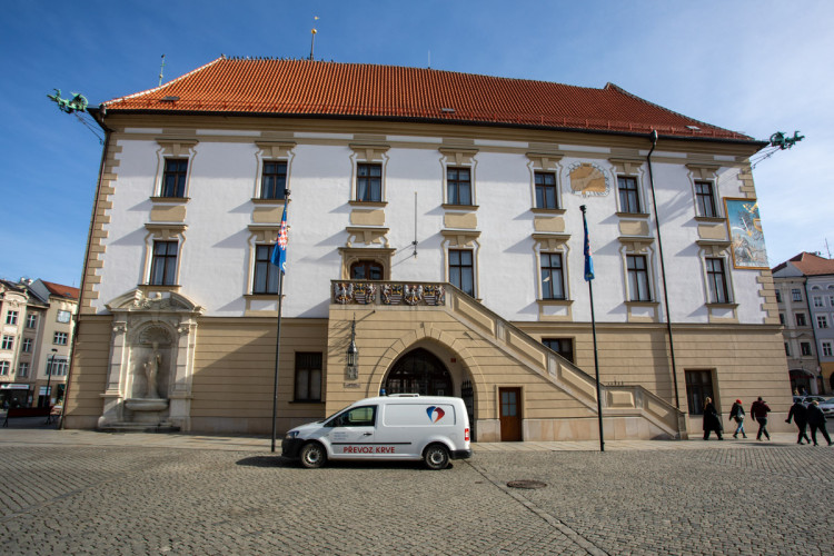 FOTOGALERIE: Prostory olomoucké radnice se na den proměnily na transfuzní stanici pro dárce krve