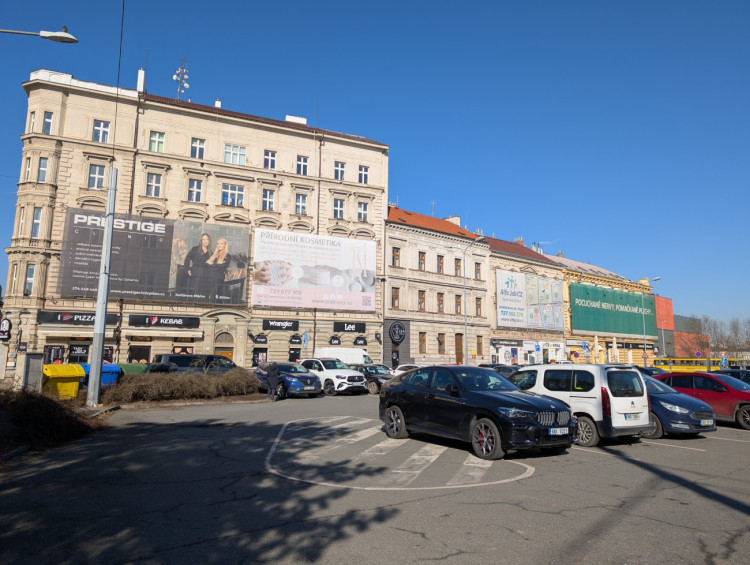 FOTOGALERIE: Vizuální smog v Plzni