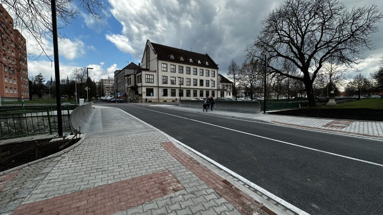 FOTOGALERIE: Nový most přes Drnový potok v Klatovech