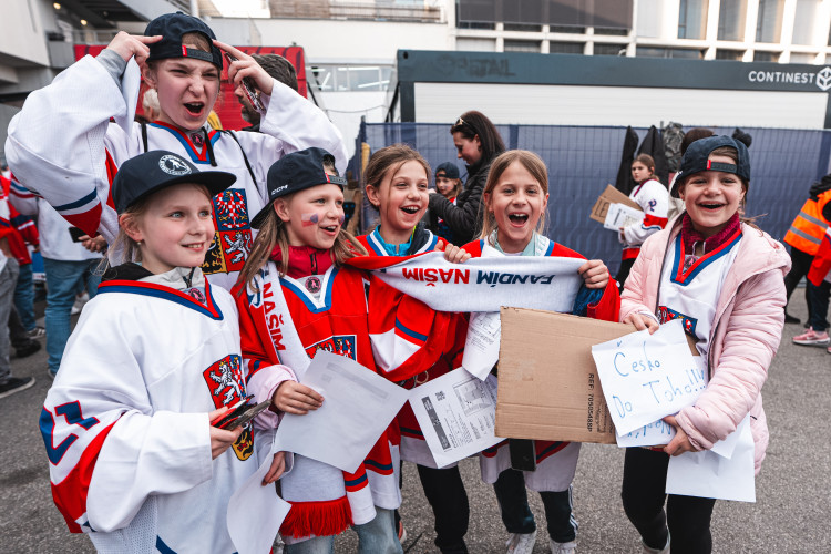 Hokejistky ve druhém utkání na domácím mistrovství podlehly favorizovaným USA