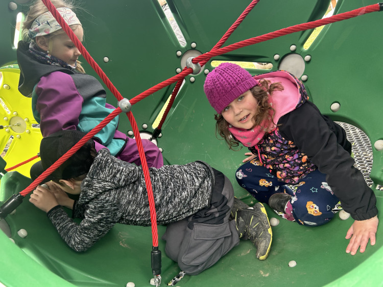 Otevření dětského hřiště v Dolní Cerekvi