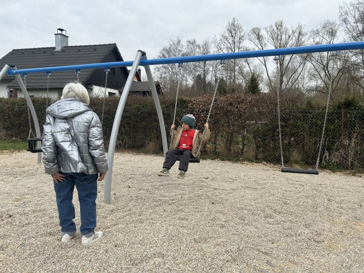 Otevření dětského hřiště v Dolní Cerekvi