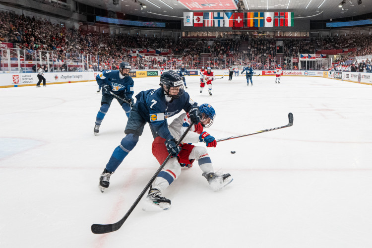 České hokejistky na domácím mistrovství podruhé prohrály, podlehly Finkám 2:4