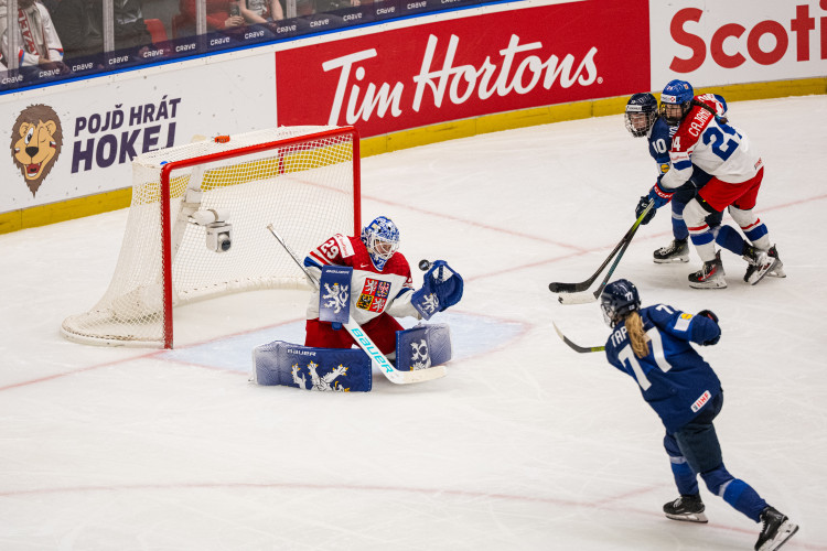 České hokejistky na domácím mistrovství podruhé prohrály, podlehly Finkám 2:4