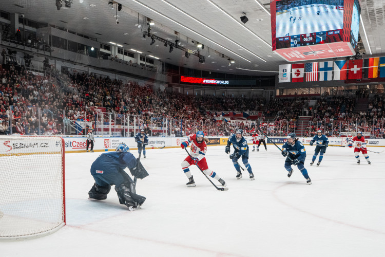 České hokejistky na domácím mistrovství podruhé prohrály, podlehly Finkám 2:4