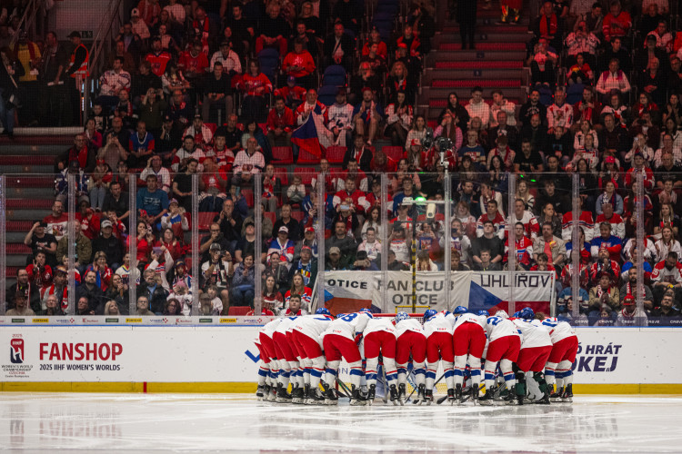 České hokejistky na domácím mistrovství podruhé prohrály, podlehly Finkám 2:4