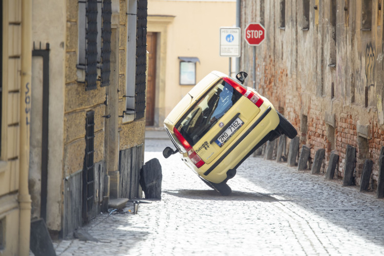 FOTOGALERIE: V centru Olomouce se natáčely kaskadérské scény filmu Když se zhasne
