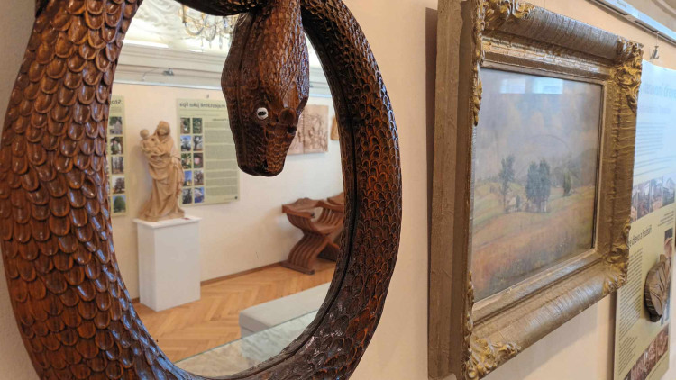 FOTOGALERIE: V přerovském muzeu vystavují studenti tovačovské řezbářské školy