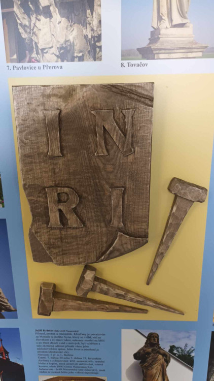 FOTOGALERIE: V přerovském muzeu vystavují studenti tovačovské řezbářské školy