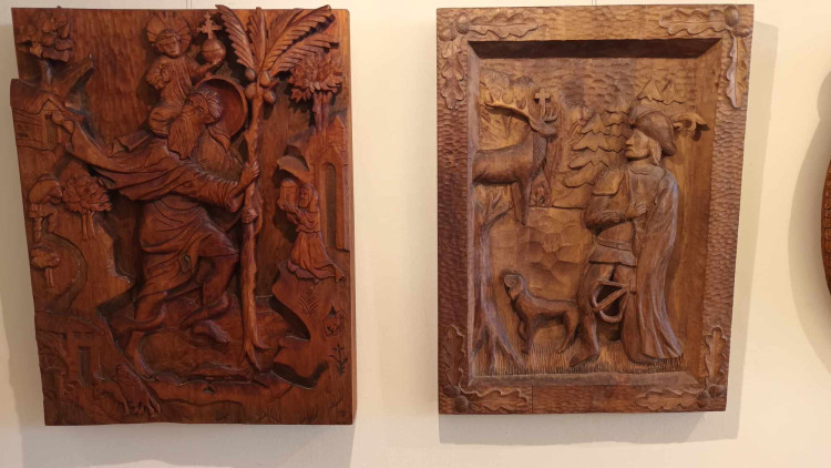 FOTOGALERIE: V přerovském muzeu vystavují studenti tovačovské řezbářské školy