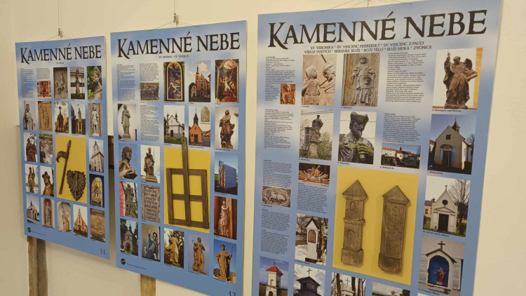 FOTOGALERIE: V přerovském muzeu vystavují studenti tovačovské řezbářské školy