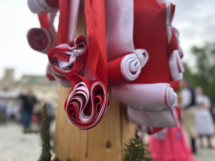 Májové slavnosti a zaplétání máje v Jihlavě