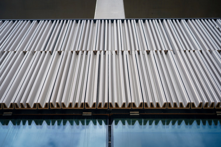 FOTOGALERIE: Trať mezi Bubny a Výstavištěm zprovozní za tři měsíce, nádraží dokončují