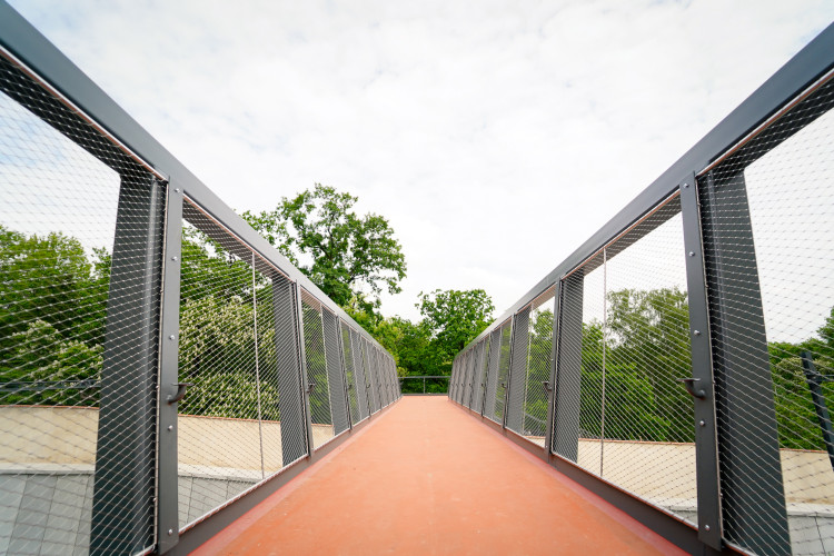 FOTOGALERIE: Trať mezi Bubny a Výstavištěm zprovozní za tři měsíce, nádraží dokončují