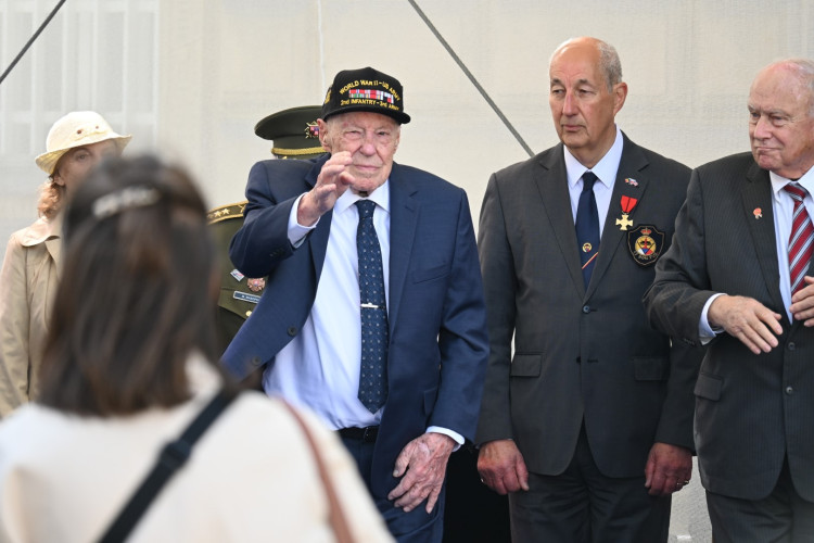 Pietní akt za účasti prezidenta ČR Petra Pavla a belgického krále Philippa