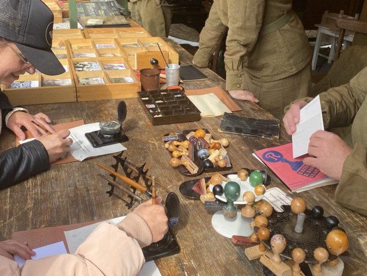 FOTOGALERIE: Brno vzpomíná na konec války. Na náměstí Svobody parkují sovětské tanky