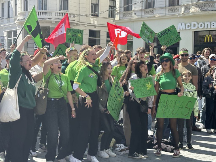 FOTOGALERIE: Studenti roztančili centrum Brna. Tradiční Majáles oslavili ve velkém stylu