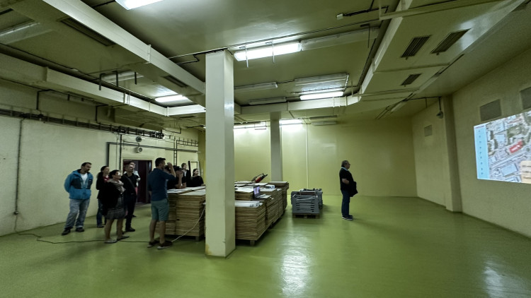 V obřích halách bylo dříve množství techniky