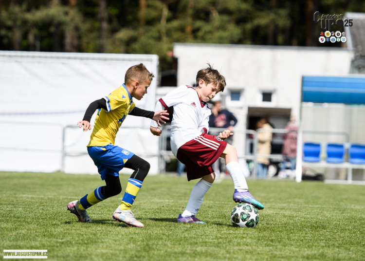 Skandování, góly a silné emoce. Malí fotbalisté si letošní Autodraft Cup užili