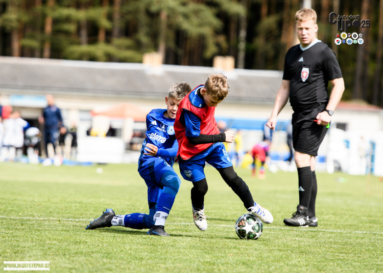 Skandování, góly a silné emoce. Malí fotbalisté si letošní Autodraft Cup užili