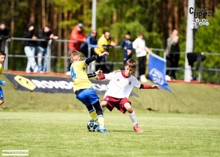 Skandování, góly a silné emoce. Malí fotbalisté si letošní Autodraft Cup užili