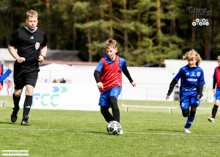 Skandování, góly a silné emoce. Malí fotbalisté si letošní Autodraft Cup užili
