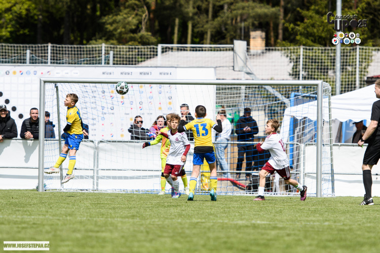 Skandování, góly a silné emoce. Malí fotbalisté si letošní Autodraft Cup užili