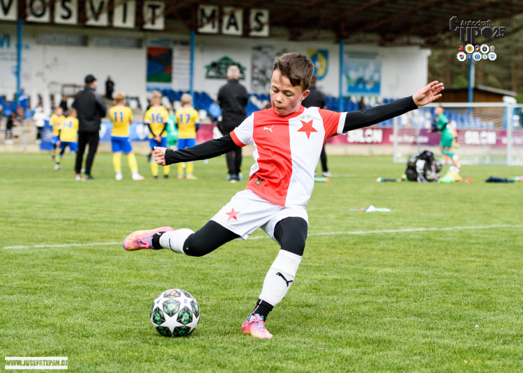 Skandování, góly a silné emoce. Malí fotbalisté si letošní Autodraft Cup užili