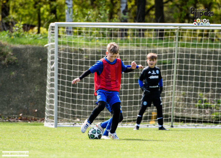 Skandování, góly a silné emoce. Malí fotbalisté si letošní Autodraft Cup užili
