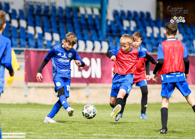 Skandování, góly a silné emoce. Malí fotbalisté si letošní Autodraft Cup užili